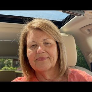 Meet your Posher, Debbie